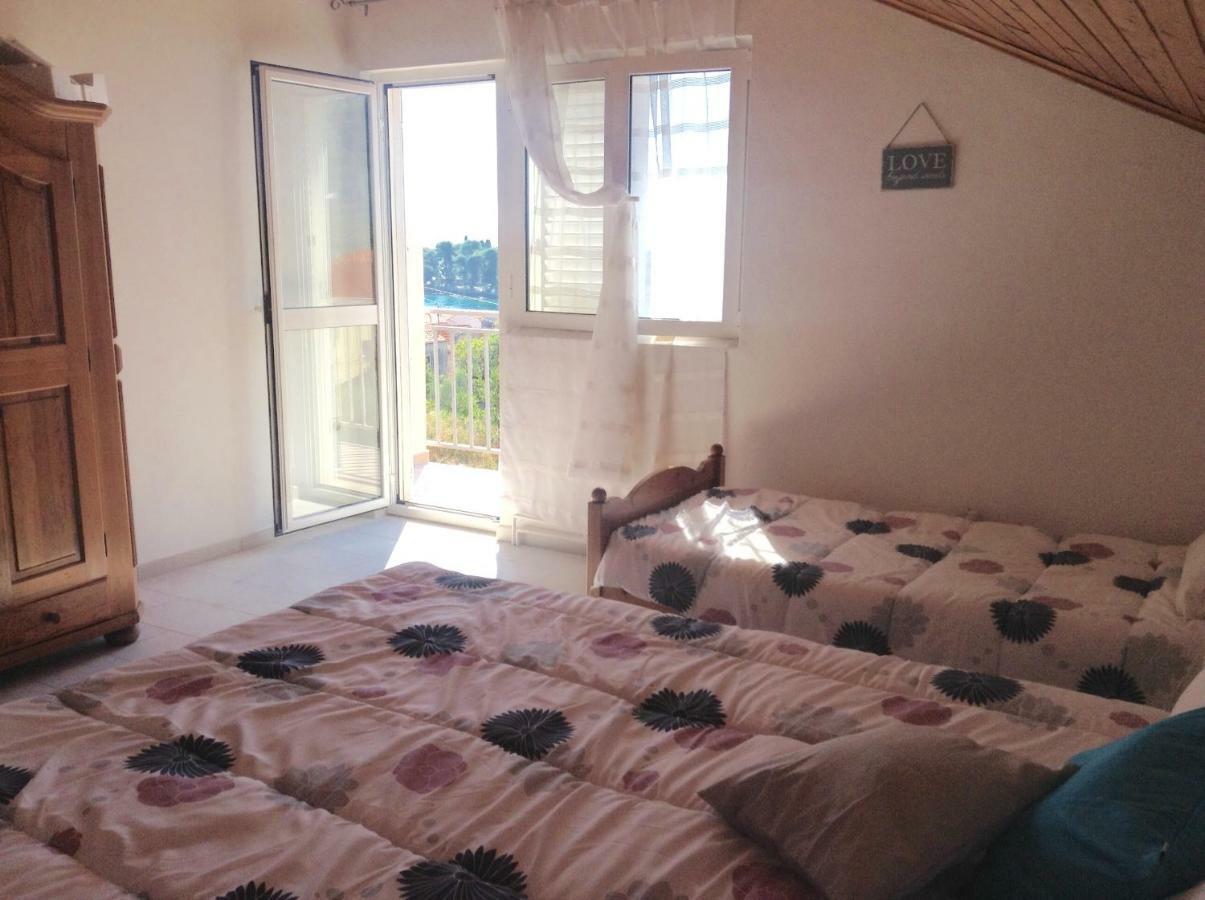 Apart Mani Di Lauro Appartement Preko Buitenkant foto